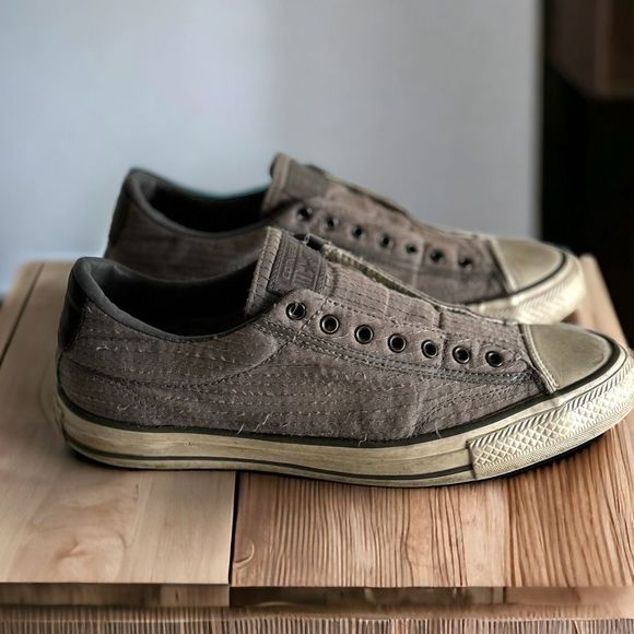 All Star Converse X John Varvatos Men’s Distressed Slip On Low Tops Size  8.5 - Picture 2 of 8